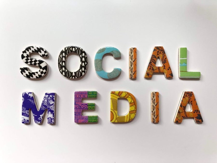 The+Effects+of+Social+Media